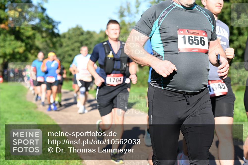 27.09.2026 - 35. Volkslauf durch das schöne Alstertal Dr. Thomas Lammeyer http://msf.ph/oto/10562038 27.09.2026 10:06:31 Laufen 1704, 1656, 1645 meine-sportfotos.de