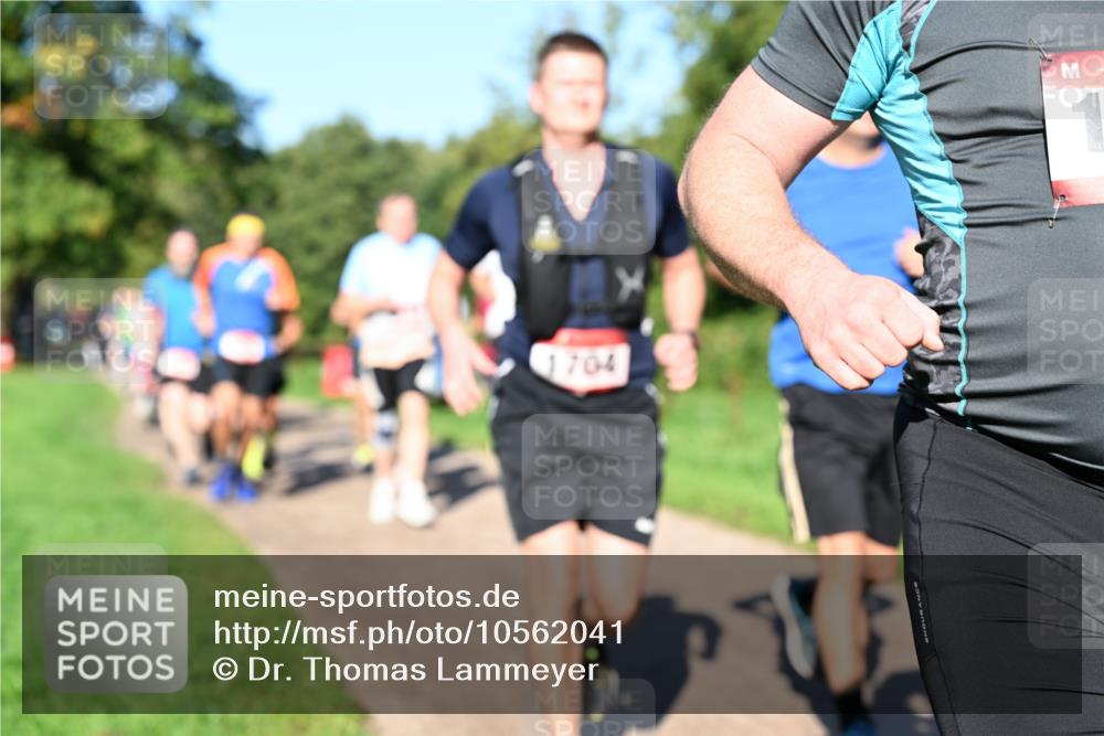 27.09.2026 - 35. Volkslauf durch das schöne Alstertal Dr. Thomas Lammeyer http://msf.ph/oto/10562041 27.09.2026 10:06:32 Laufen 1704 meine-sportfotos.de