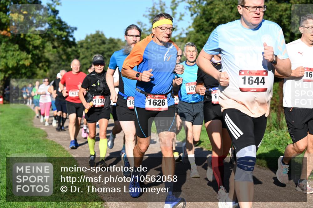 27.09.2026 - 35. Volkslauf durch das schöne Alstertal Dr. Thomas Lammeyer http://msf.ph/oto/10562058 27.09.2026 10:06:35 Laufen 1633, 1134, 16, 1626, 16, 155, 16, 1644 meine-sportfotos.de