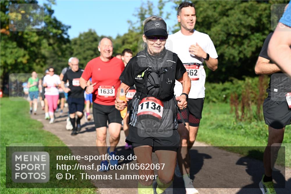 27.09.2026 - 35. Volkslauf durch das schöne Alstertal Dr. Thomas Lammeyer http://msf.ph/oto/10562067 27.09.2026 10:06:36 Laufen 1633, 62, 1134 meine-sportfotos.de