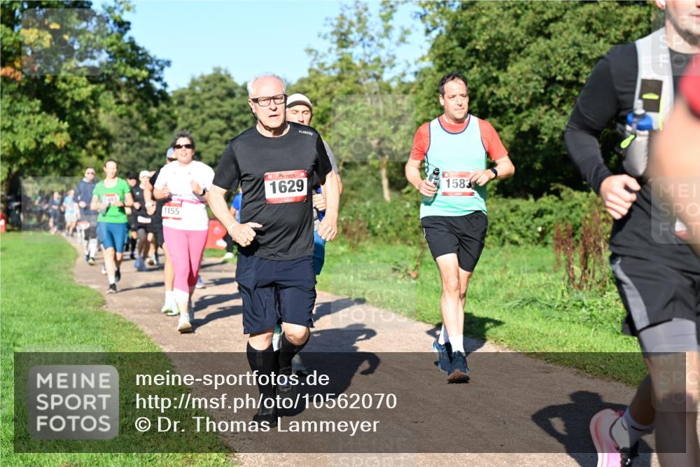 27.09.2026 - 35. Volkslauf durch das schöne Alstertal Dr. Thomas Lammeyer http://msf.ph/oto/10562070 27.09.2026 10:06:38 Laufen 1155, 1629, 1583 meine-sportfotos.de