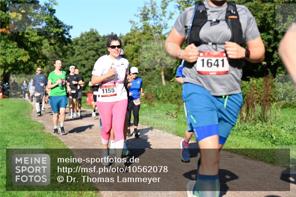 27.09.2026 - 35. Volkslauf durch das schöne Alstertal Dr. Thomas Lammeyer http://msf.ph/oto/10562078 27.09.2026 10:06:40 Laufen 1155, 107, 1641 meine-sportfotos.de