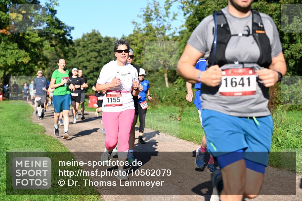 27.09.2026 - 35. Volkslauf durch das schöne Alstertal Dr. Thomas Lammeyer http://msf.ph/oto/10562079 27.09.2026 10:06:40 Laufen 1155, 1072, 1641 meine-sportfotos.de