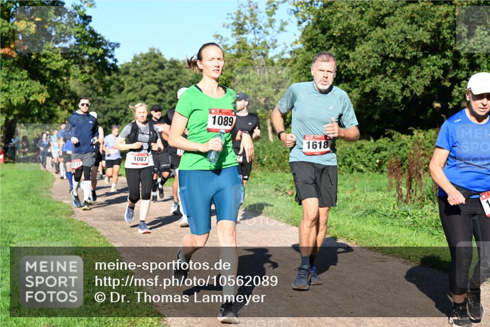 27.09.2026 - 35. Volkslauf durch das schöne Alstertal Dr. Thomas Lammeyer http://msf.ph/oto/10562089 27.09.2026 10:06:43 Laufen 1087, 1737, 1089, 1618 meine-sportfotos.de