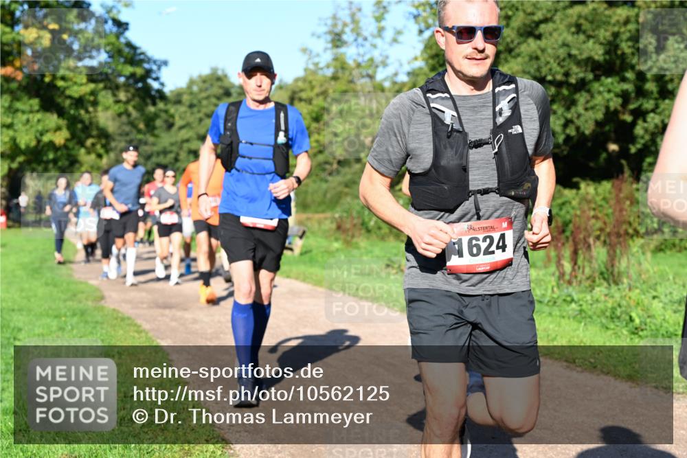 27.09.2026 - 35. Volkslauf durch das schöne Alstertal Dr. Thomas Lammeyer http://msf.ph/oto/10562125 27.09.2026 10:06:49 Laufen 1624 meine-sportfotos.de