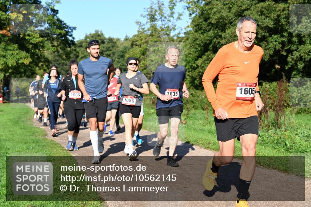 27.09.2026 - 35. Volkslauf durch das schöne Alstertal Dr. Thomas Lammeyer http://msf.ph/oto/10562145 27.09.2026 10:06:52 Laufen 1065, 1714, 1056, 1635, 1605 meine-sportfotos.de