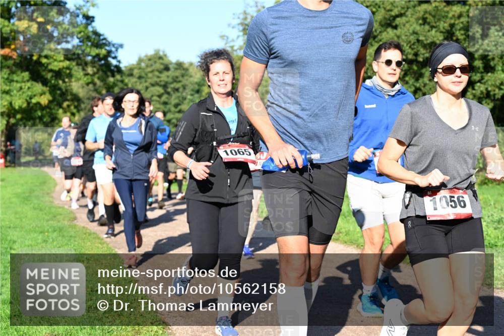 27.09.2026 - 35. Volkslauf durch das schöne Alstertal Dr. Thomas Lammeyer http://msf.ph/oto/10562158 27.09.2026 10:06:54 Laufen 1065, 1056 meine-sportfotos.de