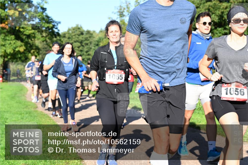 27.09.2026 - 35. Volkslauf durch das schöne Alstertal Dr. Thomas Lammeyer http://msf.ph/oto/10562159 27.09.2026 10:06:54 Laufen 1065, 1056 meine-sportfotos.de