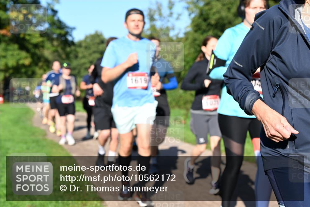 27.09.2026 - 35. Volkslauf durch das schöne Alstertal Dr. Thomas Lammeyer http://msf.ph/oto/10562172 27.09.2026 10:06:57 Laufen 1619 meine-sportfotos.de