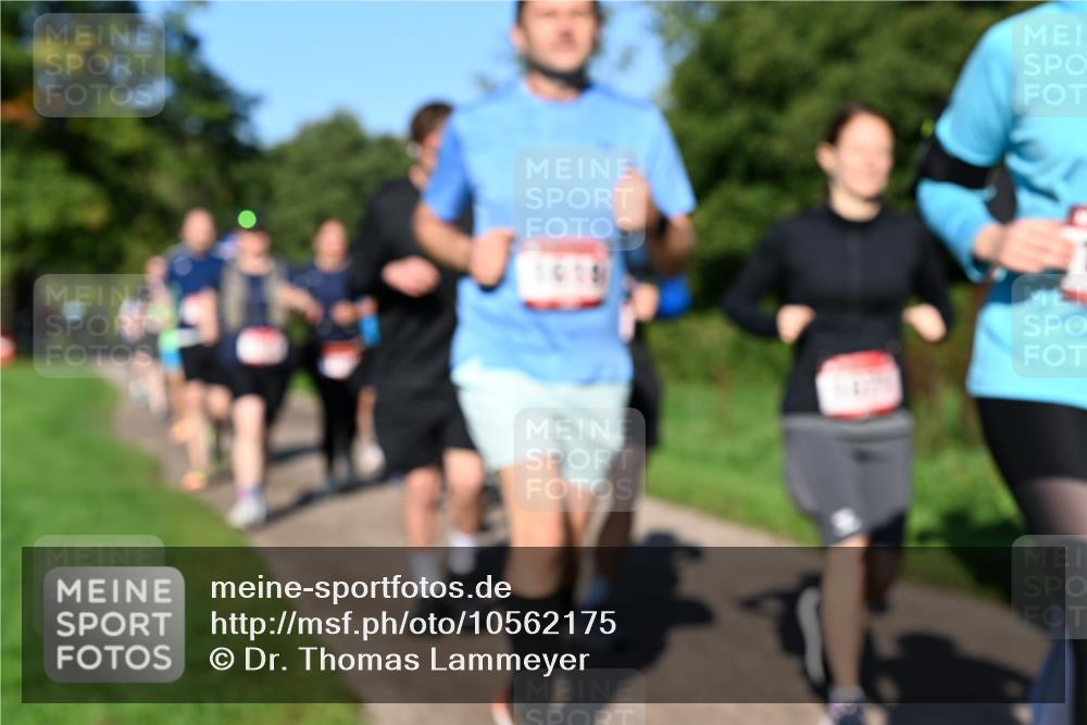 27.09.2026 - 35. Volkslauf durch das schöne Alstertal Dr. Thomas Lammeyer http://msf.ph/oto/10562175 27.09.2026 10:06:57 Laufen  meine-sportfotos.de