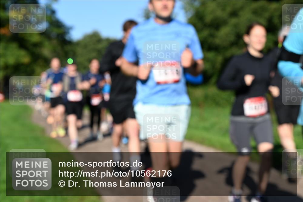 27.09.2026 - 35. Volkslauf durch das schöne Alstertal Dr. Thomas Lammeyer http://msf.ph/oto/10562176 27.09.2026 10:06:57 Laufen  meine-sportfotos.de