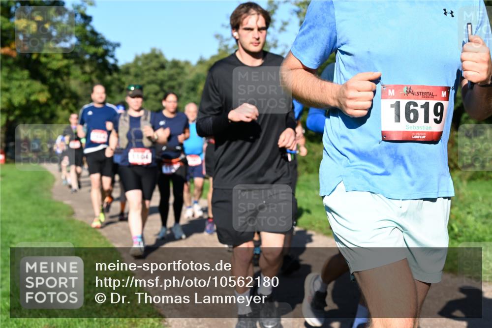 27.09.2026 - 35. Volkslauf durch das schöne Alstertal Dr. Thomas Lammeyer http://msf.ph/oto/10562180 27.09.2026 10:06:58 Laufen 1619 meine-sportfotos.de