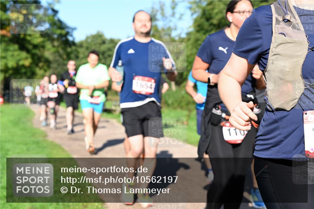 27.09.2026 - 35. Volkslauf durch das schöne Alstertal Dr. Thomas Lammeyer http://msf.ph/oto/10562197 27.09.2026 10:07:01 Laufen 1654, 110 meine-sportfotos.de
