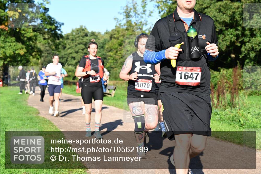 27.09.2026 - 35. Volkslauf durch das schöne Alstertal Dr. Thomas Lammeyer http://msf.ph/oto/10562199 27.09.2026 10:07:06 Laufen 1070, 1647 meine-sportfotos.de