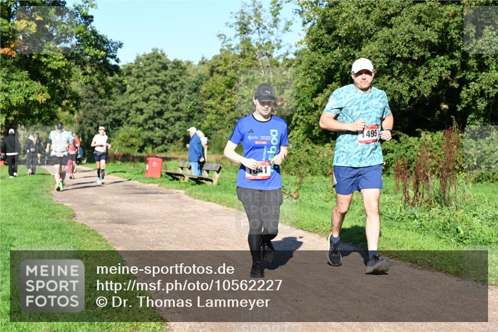 27.09.2026 - 35. Volkslauf durch das schöne Alstertal Dr. Thomas Lammeyer http://msf.ph/oto/10562227 27.09.2026 10:07:12 Laufen 110, 495 meine-sportfotos.de