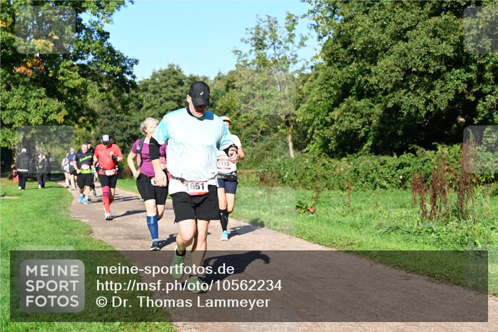 27.09.2026 - 35. Volkslauf durch das schöne Alstertal Dr. Thomas Lammeyer http://msf.ph/oto/10562234 27.09.2026 10:07:18 Laufen 651, 1115 meine-sportfotos.de
