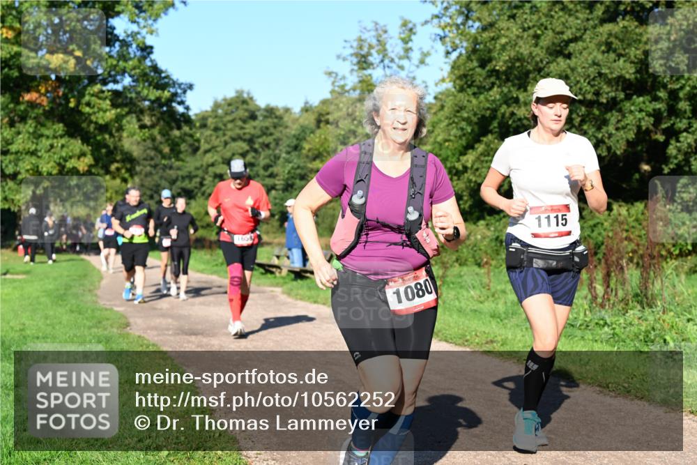 27.09.2026 - 35. Volkslauf durch das schöne Alstertal Dr. Thomas Lammeyer http://msf.ph/oto/10562252 27.09.2026 10:07:21 Laufen 1659, 1080, 1115 meine-sportfotos.de