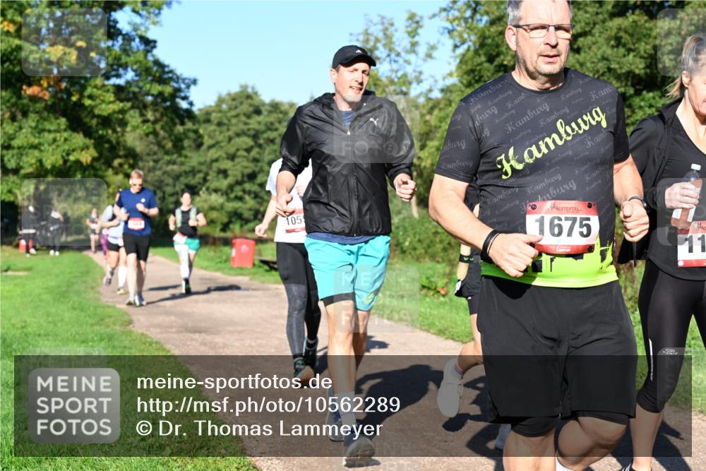 27.09.2026 - 35. Volkslauf durch das schöne Alstertal Dr. Thomas Lammeyer http://msf.ph/oto/10562289 27.09.2026 10:07:28 Laufen 1055, 1675, 11 meine-sportfotos.de