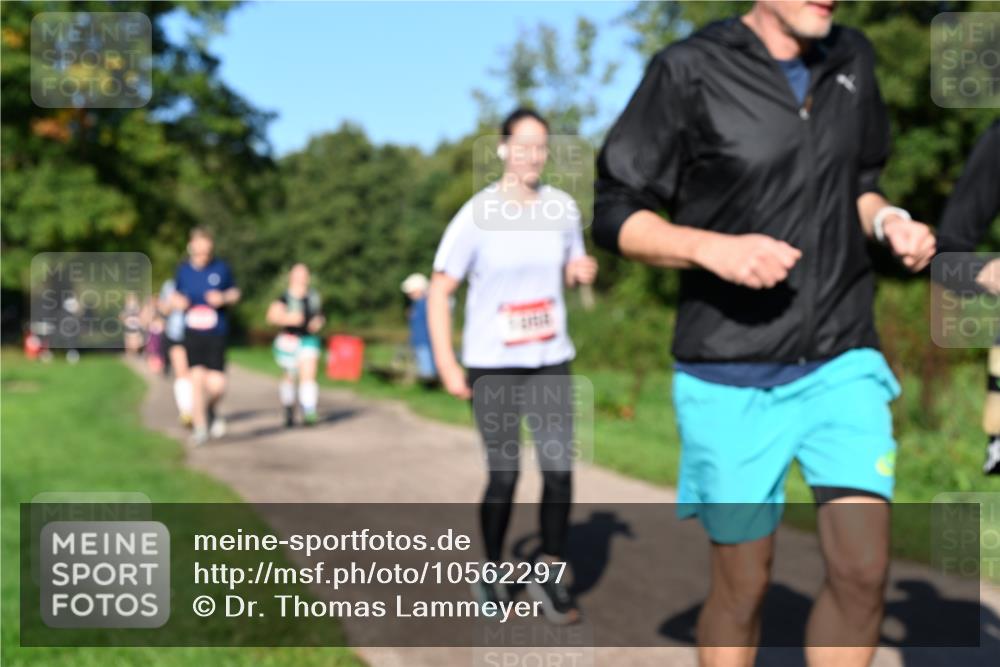 27.09.2026 - 35. Volkslauf durch das schöne Alstertal Dr. Thomas Lammeyer http://msf.ph/oto/10562297 27.09.2026 10:07:29 Laufen  meine-sportfotos.de