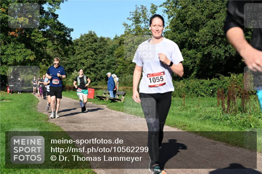 27.09.2026 - 35. Volkslauf durch das schöne Alstertal Dr. Thomas Lammeyer http://msf.ph/oto/10562299 27.09.2026 10:07:30 Laufen 1668, 1055 meine-sportfotos.de