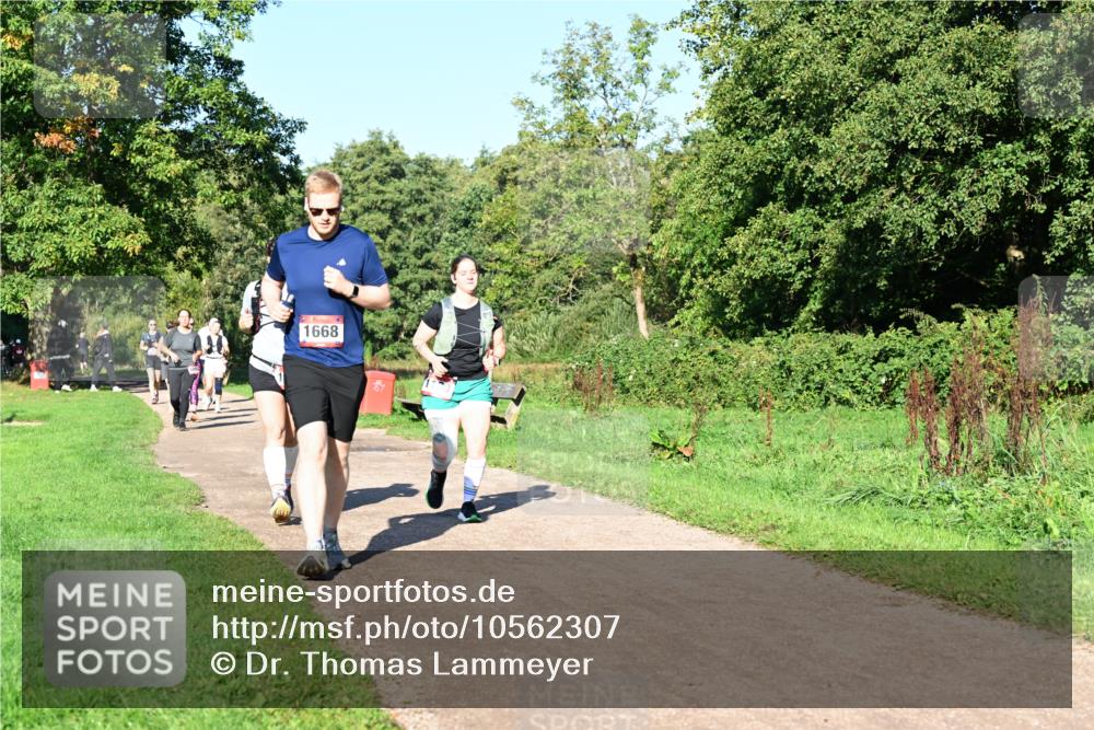 27.09.2026 - 35. Volkslauf durch das schöne Alstertal Dr. Thomas Lammeyer http://msf.ph/oto/10562307 27.09.2026 10:07:32 Laufen 1668 meine-sportfotos.de
