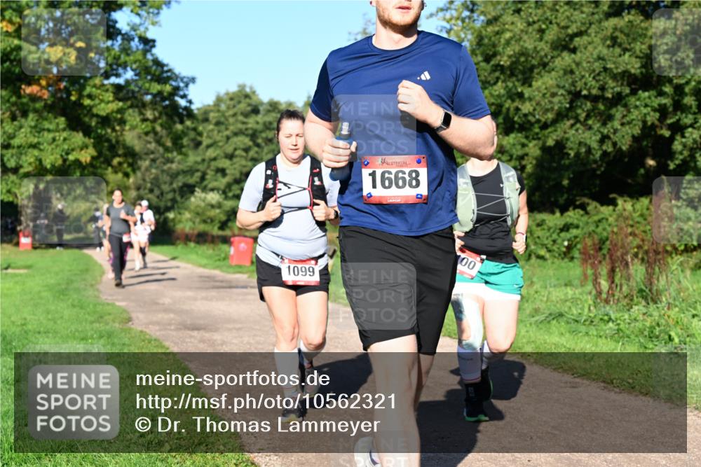 27.09.2026 - 35. Volkslauf durch das schöne Alstertal Dr. Thomas Lammeyer http://msf.ph/oto/10562321 27.09.2026 10:07:35 Laufen 1668, 1099, 00 meine-sportfotos.de