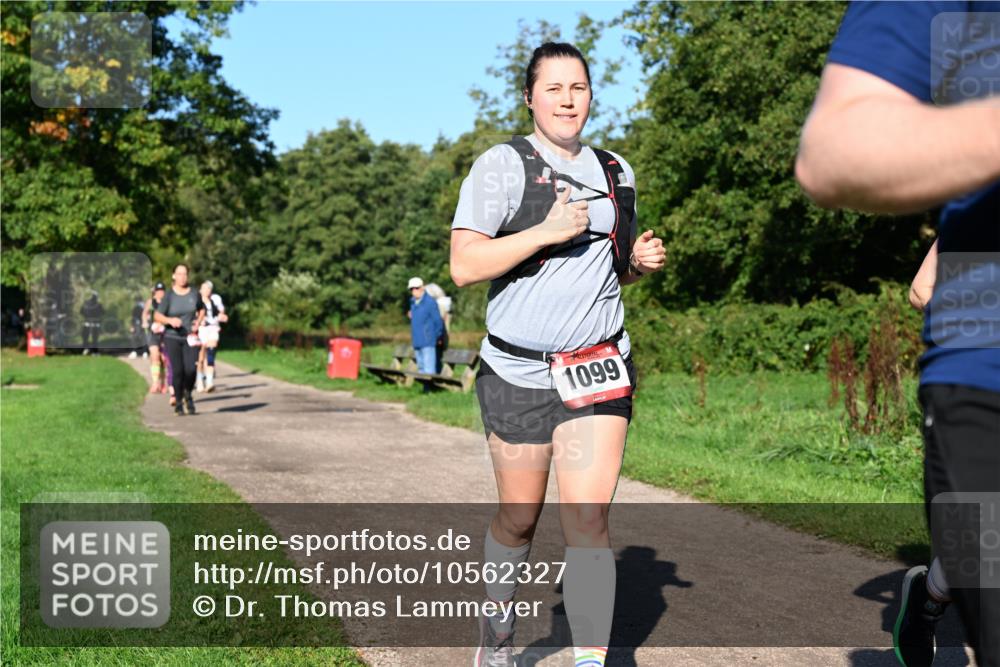 27.09.2026 - 35. Volkslauf durch das schöne Alstertal Dr. Thomas Lammeyer http://msf.ph/oto/10562327 27.09.2026 10:07:36 Laufen 1099 meine-sportfotos.de