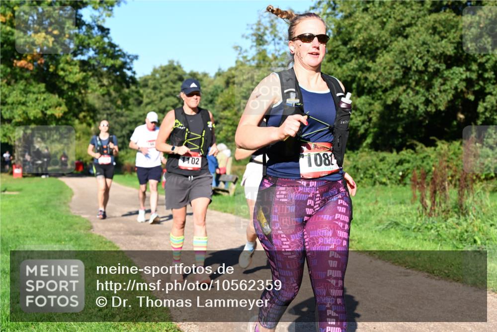 27.09.2026 - 35. Volkslauf durch das schöne Alstertal Dr. Thomas Lammeyer http://msf.ph/oto/10562359 27.09.2026 10:07:45 Laufen 1102, 1084 meine-sportfotos.de