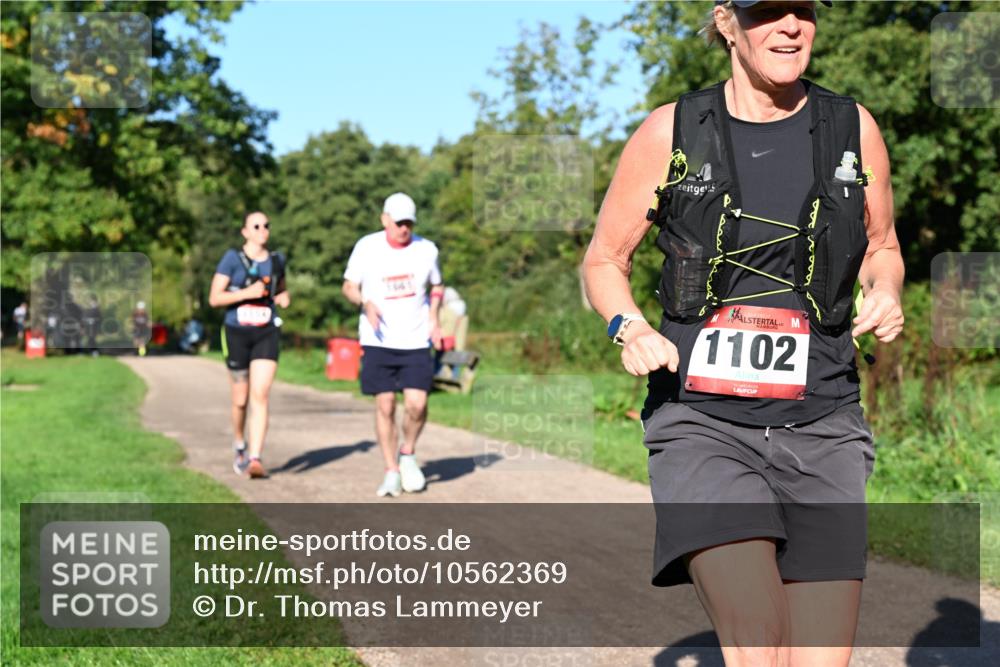 27.09.2026 - 35. Volkslauf durch das schöne Alstertal Dr. Thomas Lammeyer http://msf.ph/oto/10562369 27.09.2026 10:07:48 Laufen 1102 meine-sportfotos.de