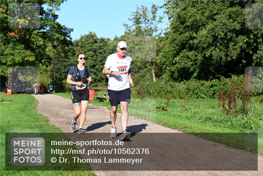 27.09.2026 - 35. Volkslauf durch das schöne Alstertal Dr. Thomas Lammeyer http://msf.ph/oto/10562376 27.09.2026 10:07:48 Laufen 1661 meine-sportfotos.de