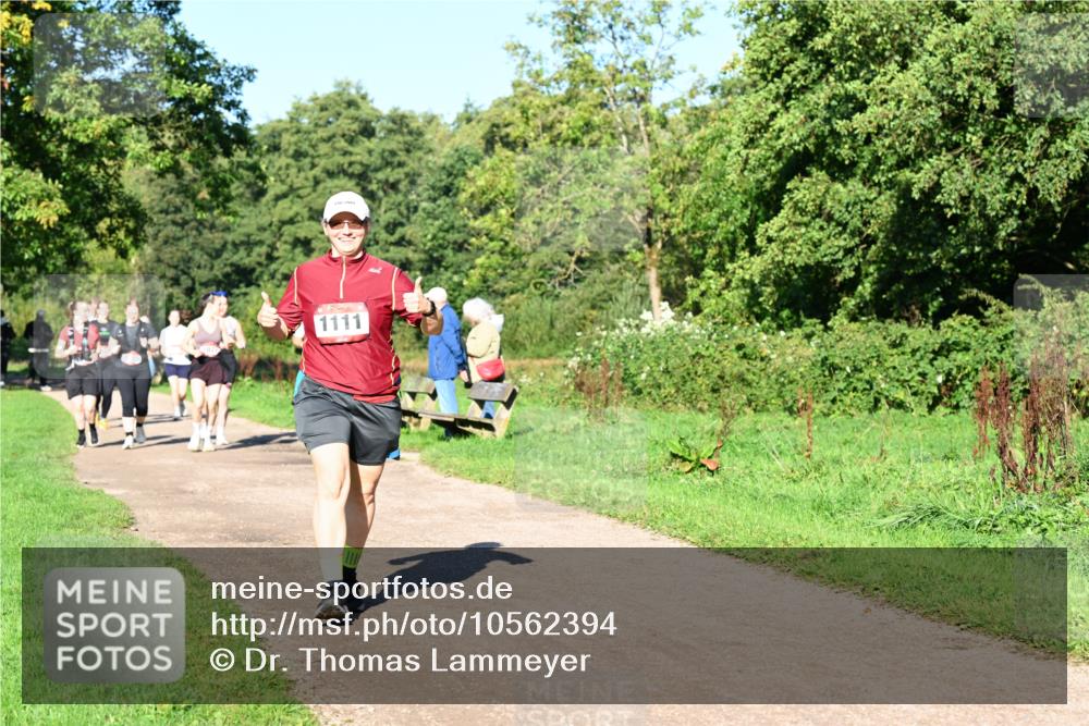 27.09.2026 - 35. Volkslauf durch das schöne Alstertal Dr. Thomas Lammeyer http://msf.ph/oto/10562394 27.09.2026 10:08:09 Laufen 1111 meine-sportfotos.de