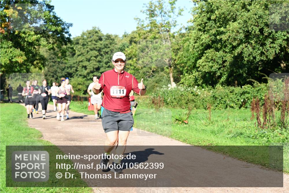 27.09.2026 - 35. Volkslauf durch das schöne Alstertal Dr. Thomas Lammeyer http://msf.ph/oto/10562399 27.09.2026 10:08:09 Laufen 1111 meine-sportfotos.de