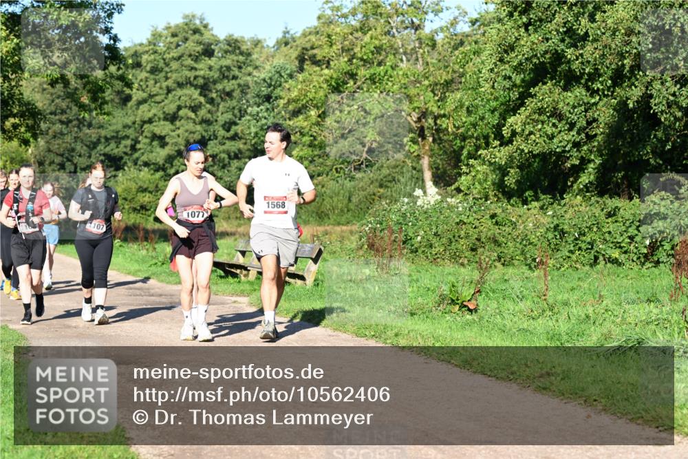 27.09.2026 - 35. Volkslauf durch das schöne Alstertal Dr. Thomas Lammeyer http://msf.ph/oto/10562406 27.09.2026 10:08:12 Laufen 107, 1077, 1568 meine-sportfotos.de