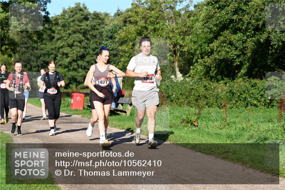 27.09.2026 - 35. Volkslauf durch das schöne Alstertal Dr. Thomas Lammeyer http://msf.ph/oto/10562410 27.09.2026 10:08:14 Laufen 109, 1107, 1077, 1568 meine-sportfotos.de