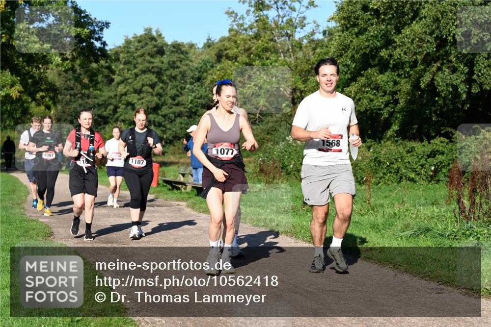 27.09.2026 - 35. Volkslauf durch das schöne Alstertal Dr. Thomas Lammeyer http://msf.ph/oto/10562418 27.09.2026 10:08:15 Laufen 1110, 1091, 1107, 1077, 1568 meine-sportfotos.de