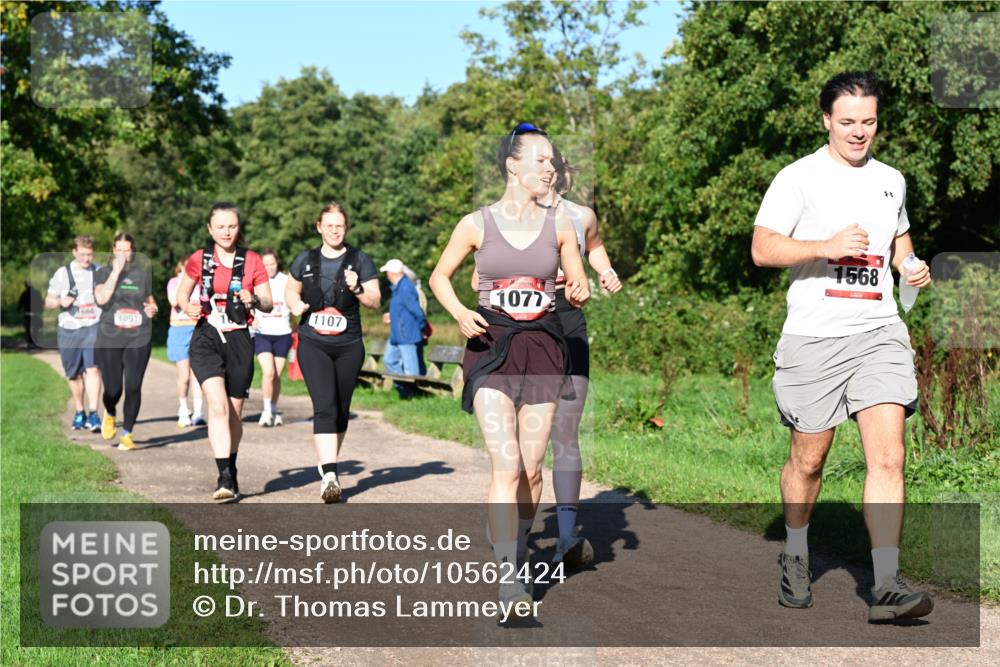 27.09.2026 - 35. Volkslauf durch das schöne Alstertal Dr. Thomas Lammeyer http://msf.ph/oto/10562424 27.09.2026 10:08:16 Laufen 1107, 1091, 1077, 1568 meine-sportfotos.de