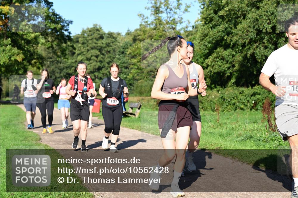27.09.2026 - 35. Volkslauf durch das schöne Alstertal Dr. Thomas Lammeyer http://msf.ph/oto/10562428 27.09.2026 10:08:16 Laufen 1091, 1107, 15 meine-sportfotos.de