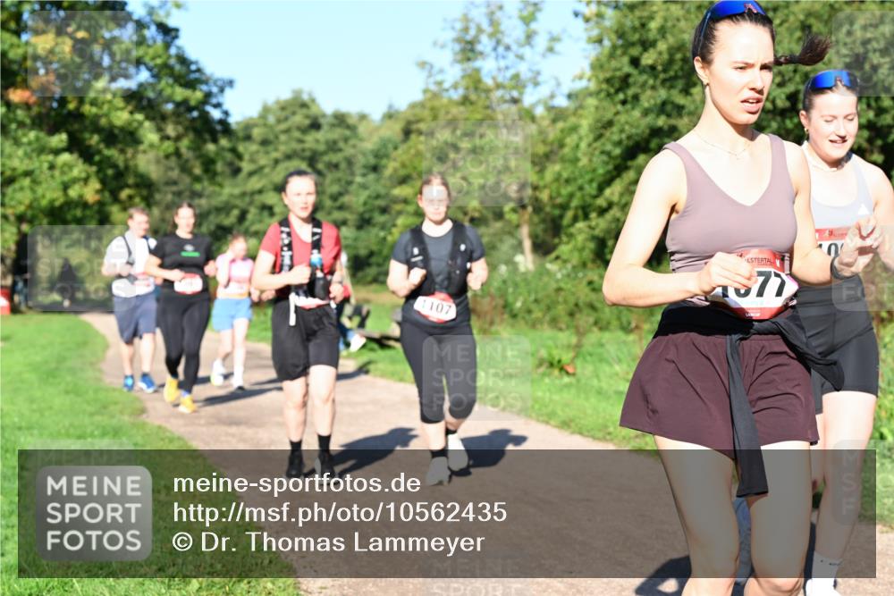 27.09.2026 - 35. Volkslauf durch das schöne Alstertal Dr. Thomas Lammeyer http://msf.ph/oto/10562435 27.09.2026 10:08:17 Laufen 1107, 1077 meine-sportfotos.de