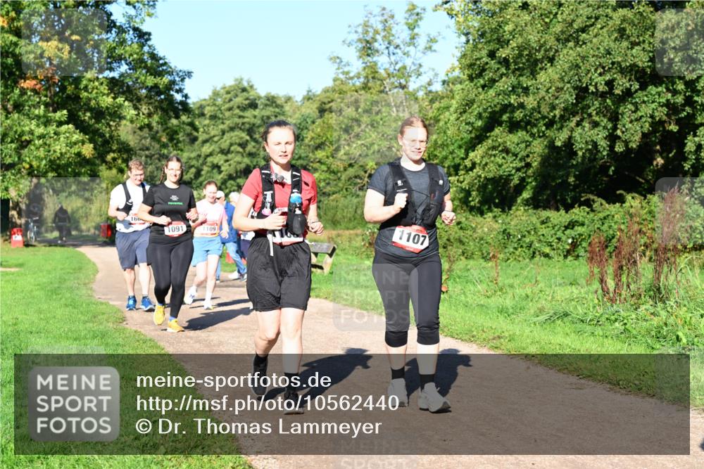27.09.2026 - 35. Volkslauf durch das schöne Alstertal Dr. Thomas Lammeyer http://msf.ph/oto/10562440 27.09.2026 10:08:18 Laufen 16, 1091, 109, 1107 meine-sportfotos.de