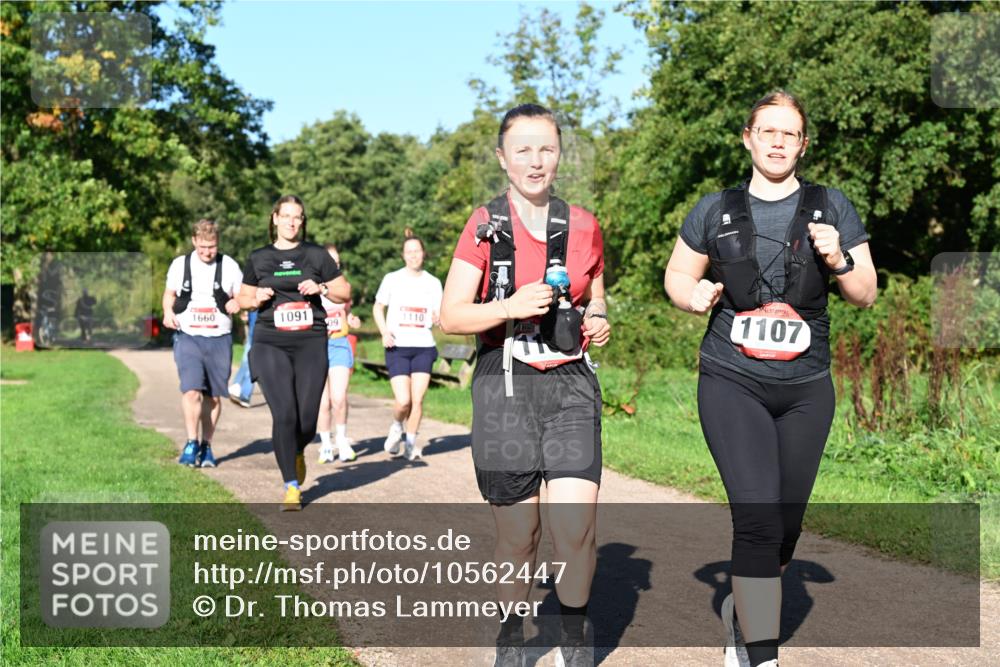 27.09.2026 - 35. Volkslauf durch das schöne Alstertal Dr. Thomas Lammeyer http://msf.ph/oto/10562447 27.09.2026 10:08:19 Laufen 1660, 1091, 09, 1107 meine-sportfotos.de