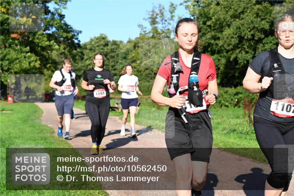 27.09.2026 - 35. Volkslauf durch das schöne Alstertal Dr. Thomas Lammeyer http://msf.ph/oto/10562450 27.09.2026 10:08:20 Laufen 1660, 1091, 1107 meine-sportfotos.de