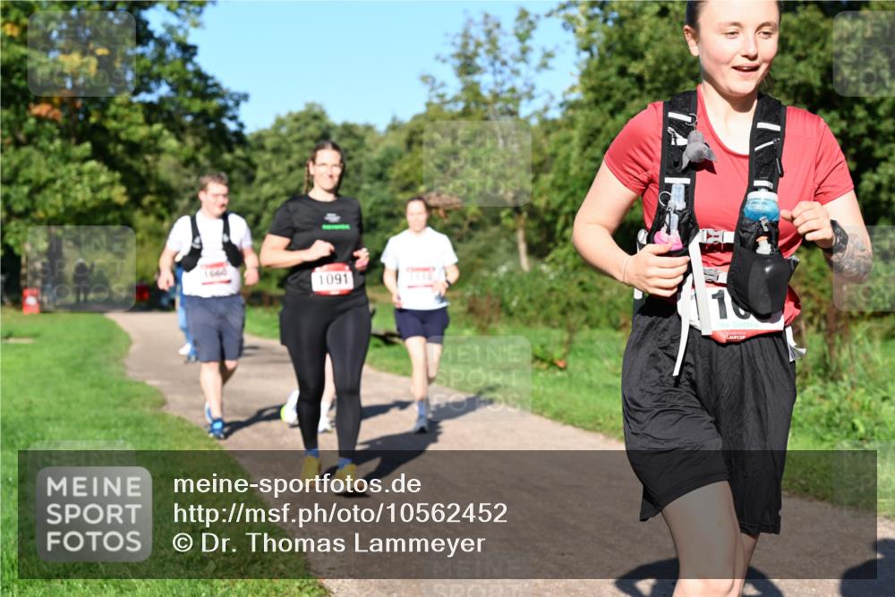 27.09.2026 - 35. Volkslauf durch das schöne Alstertal Dr. Thomas Lammeyer http://msf.ph/oto/10562452 27.09.2026 10:08:20 Laufen 1091, 16 meine-sportfotos.de