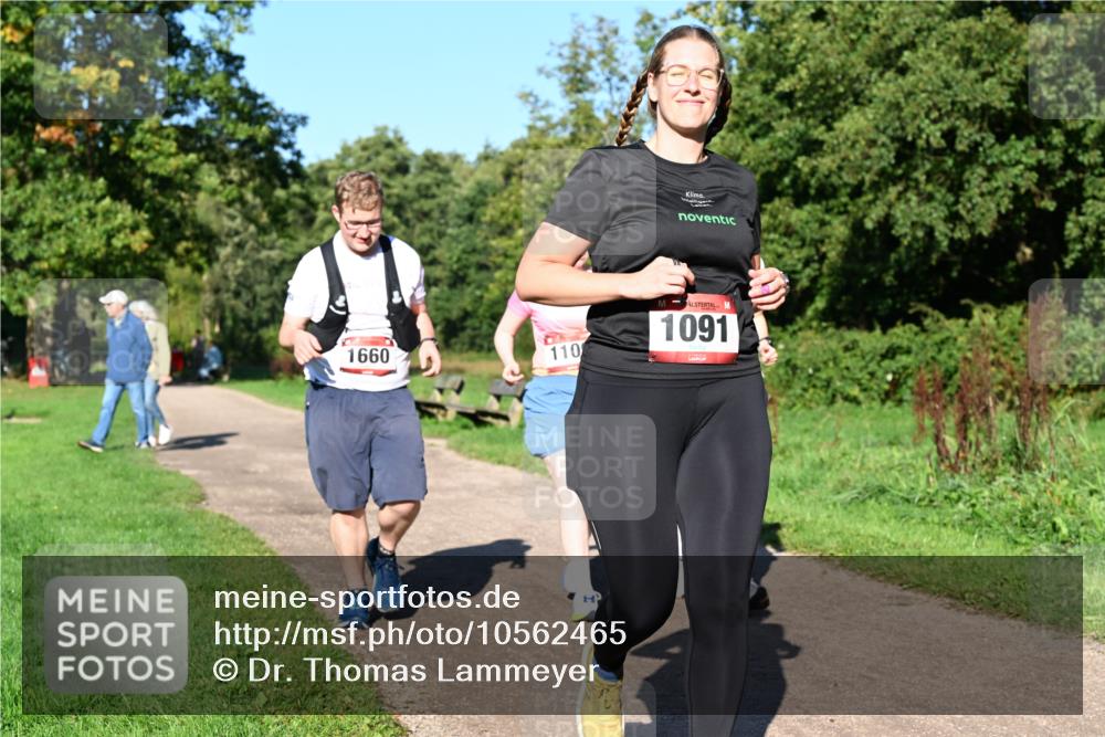 27.09.2026 - 35. Volkslauf durch das schöne Alstertal Dr. Thomas Lammeyer http://msf.ph/oto/10562465 27.09.2026 10:08:22 Laufen 1660, 110, 1091 meine-sportfotos.de