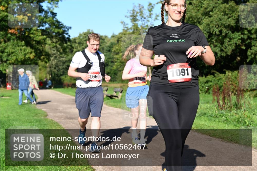 27.09.2026 - 35. Volkslauf durch das schöne Alstertal Dr. Thomas Lammeyer http://msf.ph/oto/10562467 27.09.2026 10:08:22 Laufen 1660, 1109, 1091 meine-sportfotos.de
