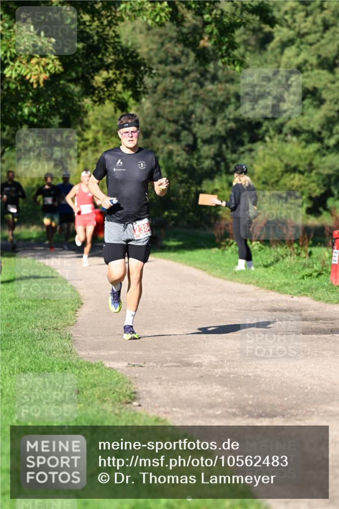 27.09.2026 - 35. Volkslauf durch das schöne Alstertal Dr. Thomas Lammeyer http://msf.ph/oto/10562483 27.09.2026 10:23:45 Laufen 2384 meine-sportfotos.de