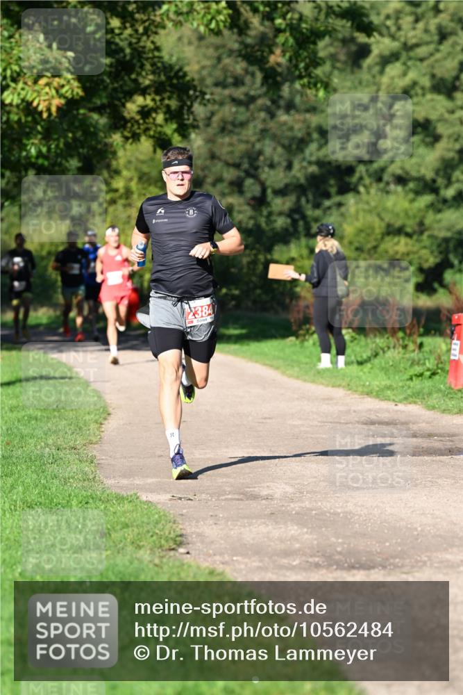 27.09.2026 - 35. Volkslauf durch das schöne Alstertal Dr. Thomas Lammeyer http://msf.ph/oto/10562484 27.09.2026 10:23:46 Laufen 8, 384 meine-sportfotos.de