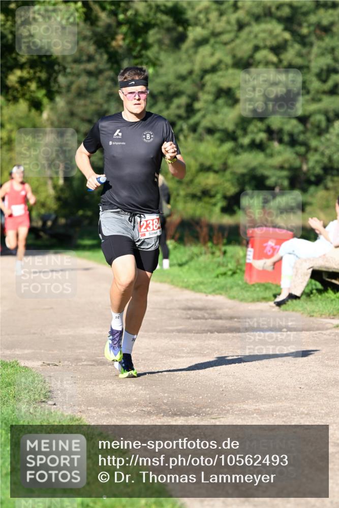 27.09.2026 - 35. Volkslauf durch das schöne Alstertal Dr. Thomas Lammeyer http://msf.ph/oto/10562493 27.09.2026 10:23:47 Laufen  meine-sportfotos.de