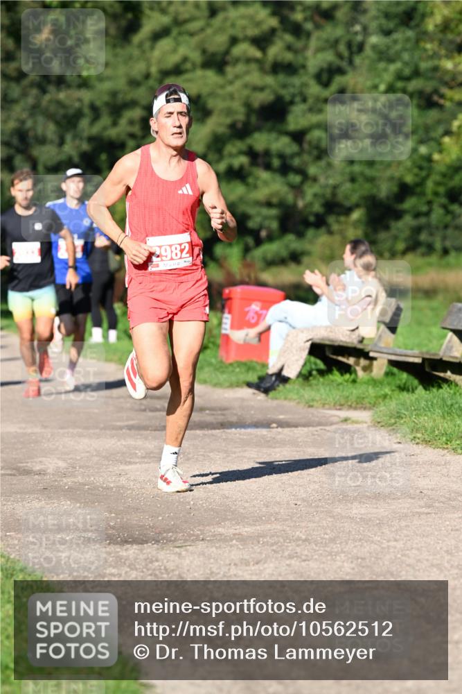 27.09.2026 - 35. Volkslauf durch das schöne Alstertal Dr. Thomas Lammeyer http://msf.ph/oto/10562512 27.09.2026 10:23:53 Laufen 29827 meine-sportfotos.de