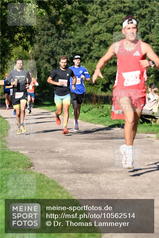 27.09.2026 - 35. Volkslauf durch das schöne Alstertal Dr. Thomas Lammeyer http://msf.ph/oto/10562514 27.09.2026 10:23:54 Laufen  meine-sportfotos.de