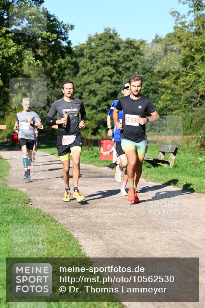 27.09.2026 - 35. Volkslauf durch das schöne Alstertal Dr. Thomas Lammeyer http://msf.ph/oto/10562530 27.09.2026 10:23:57 Laufen 2033, 2980 meine-sportfotos.de
